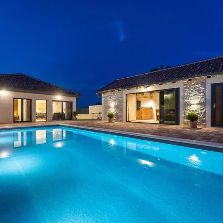 Holiday home Kuca Za Odmor Leona Dusic