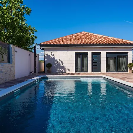 Kuca Za Odmor Leona Holiday home