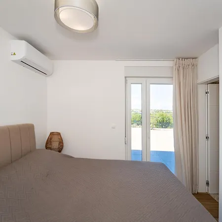 Holiday home Kuca Za Odmor Leona Dusic