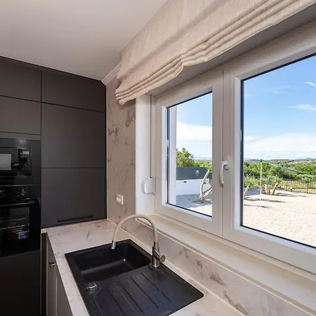 Holiday home Kuca Za Odmor Leona Dusic
