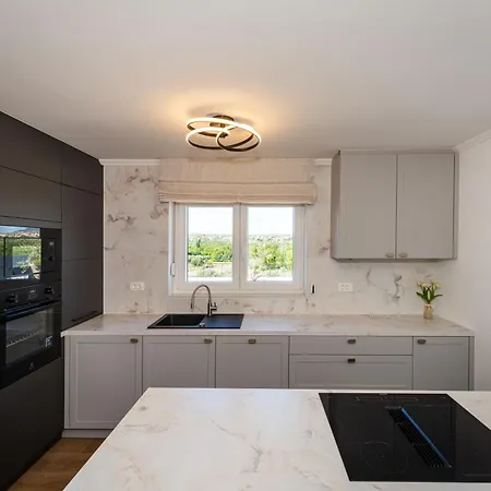 Holiday home Kuca Za Odmor Leona Dusic